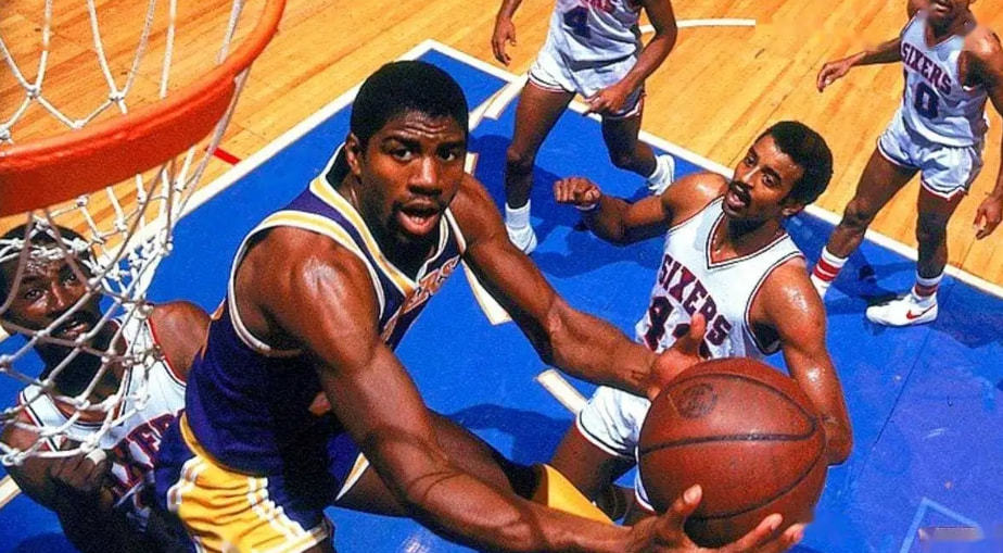 不仅意味着 不仅意味着