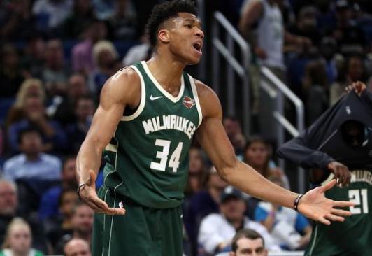 指尖溜走更 指尖溜走更